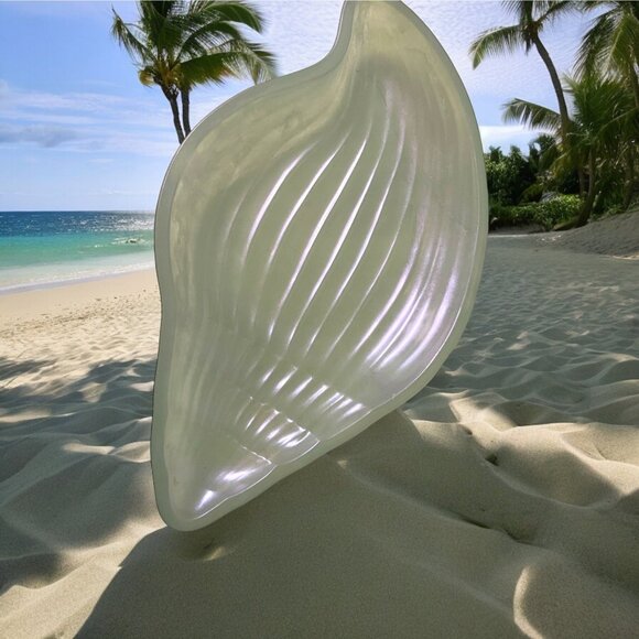 Handcrafted Resin SeaShell soap Trinket Tray Bathroom Decor Pearl White - Picture 1 of 9